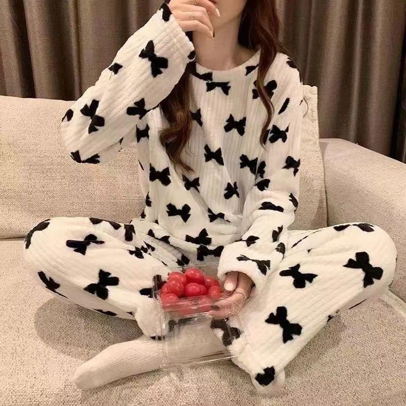 Women's Pajamas Autumn Winter Warm Pyjamas Sets Thick Coral Long Sleeve Cute Cartoon Bear Sleepwear Home Nightclothes - amazitshop