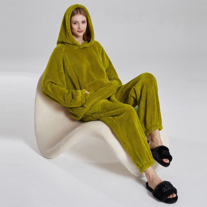 Women's Fashionable Simple Flannel Pajamas Set - amazitshop