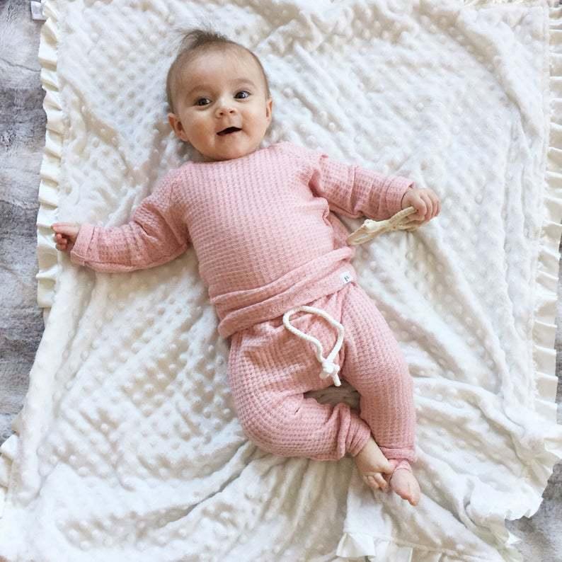 INS Foreign Trade Korean Super Hot Autumn And Winter Infant Waffle Long Sleeve Top And Trousers Suit Children's Loungewear - Amazitshop