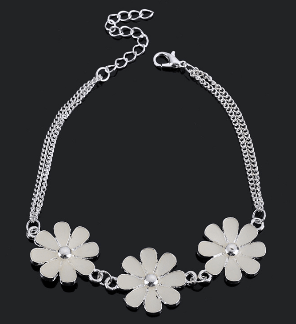 Real night glow bracelets Stars peach blossoms luminous bracelets bracelets - Amazitshop